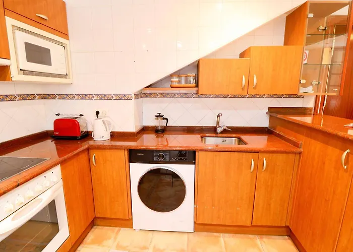 Plaza Consti, Heart Of The Old Town *