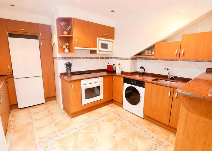 Plaza Consti, Heart Of The Old Town * San Sebastián